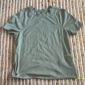 Lululemon Athletica Green Short Sleeve Tee